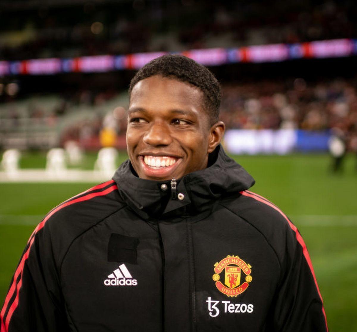 英雄联盟竞猜赔率-关于今夜曼联备战荷甲；主帅复盘细节曝光；悬念犹存；临场指挥获称赞的信息